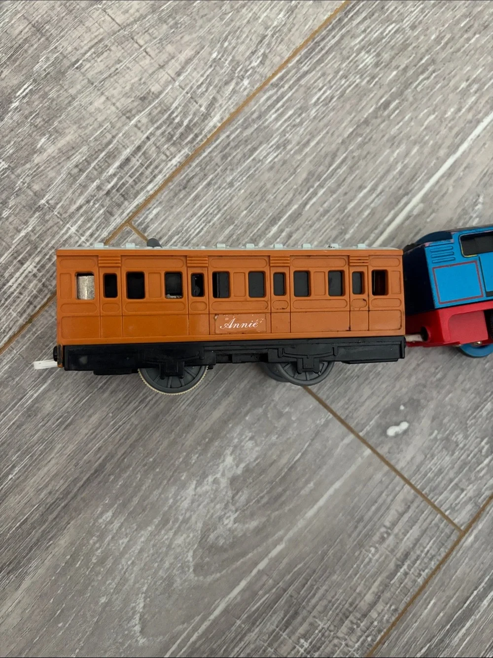 Motorized Steam Along Thomas and Annie 2005 Hit Toy Co - Thomas & Friends